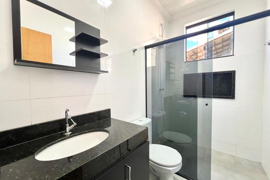 Banheiro Social de casa à venda com 3 quartos, 180m² em A Definir Em Campo, Contagem