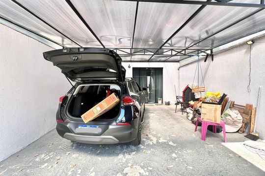 Garagem de casa à venda com 3 quartos, 180m² em A Definir Em Campo, Contagem