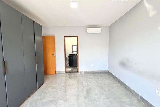 Quarto Suíte de casa à venda com 3 quartos, 180m² em A Definir Em Campo, Contagem