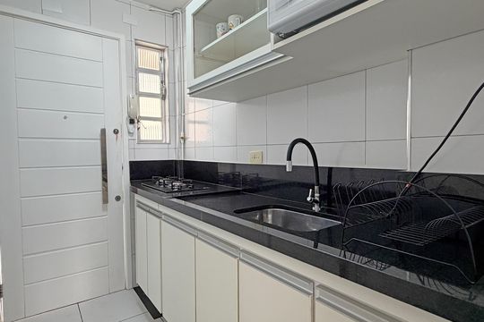 Cozinha de kitnet/studio para alugar com 1 quarto, 28m² em José Menino, Santos