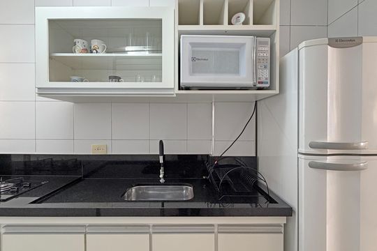 Cozinha de kitnet/studio para alugar com 1 quarto, 28m² em José Menino, Santos