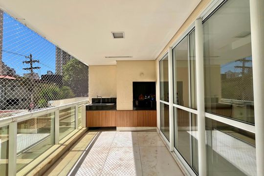Sacada de apartamento para alugar com 4 quartos, 236m² em Cambuí, Campinas