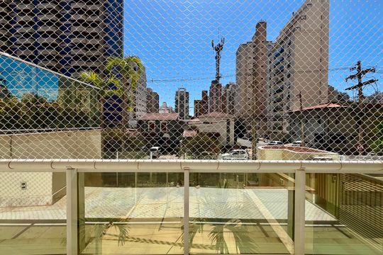 Vista da Sacada de apartamento para alugar com 4 quartos, 236m² em Cambuí, Campinas