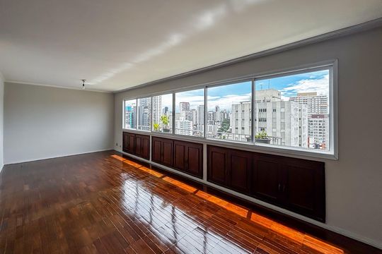 Apartamento para alugar com 3 quartos, 123m² em Sumarezinho, São Paulo