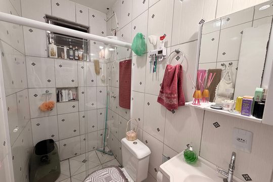 Banheiro Social de casa à venda com 2 quartos, 125m² em Parque Residencial Almerinda Chaves, Jundiaí