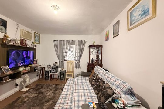 Sala de casa à venda com 2 quartos, 125m² em Parque Residencial Almerinda Chaves, Jundiaí