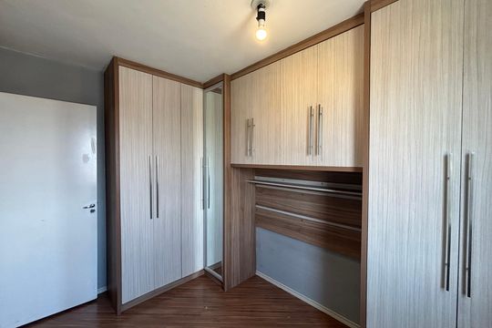 Quarto 2 de apartamento para alugar com 2 quartos, 48m² em Jardim Sao Miguel, Ferraz de Vasconcelos