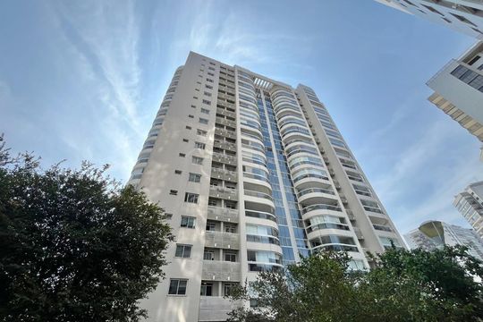 Fachada do bloco de apartamento à venda com 3 quartos, 115m² em Barra da Tijuca, Rio de Janeiro
