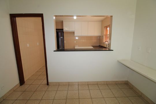 Cozinha  de casa para alugar com 4 quartos, 294m² em Jardim Esplanada, São José dos Campos