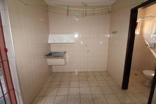 Área de Serviço de casa para alugar com 4 quartos, 294m² em Jardim Esplanada, São José dos Campos