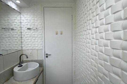 Banheiro social  de apartamento para alugar com 2 quartos, 47m² em Planalto, São Bernardo do Campo