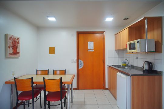 Sala/Cozinha de apartamento para alugar com 1 quarto, 40m² em Centro, Novo Hamburgo