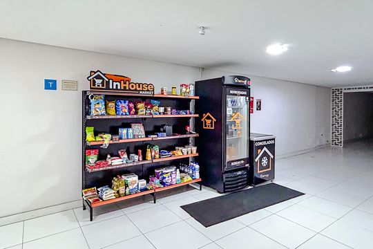 Área comum de kitnet/studio para alugar com 1 quarto, 24m² em Vila Granada, São Paulo