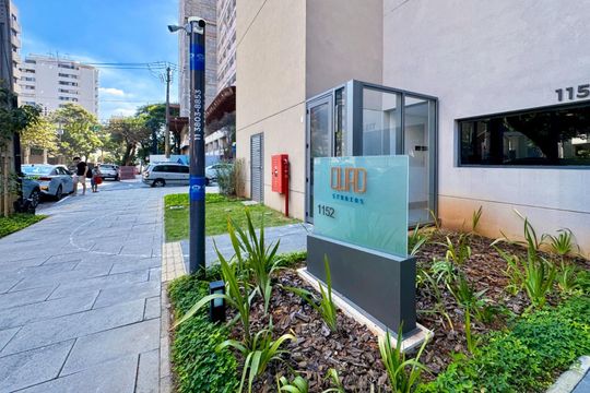 Fachada de apartamento para alugar com 1 quarto, 25m² em Campo Belo, São Paulo