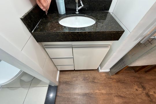 Banheiro Social de apartamento à venda com 2 quartos, 47m² em Baeta Neves, São Bernardo do Campo