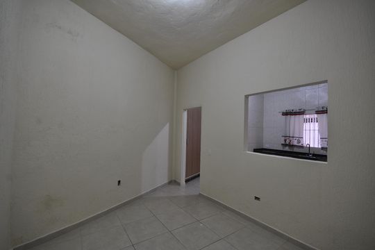 Casa para alugar com 1 quarto, 37m² em Jardim Flor de Maio, São Paulo