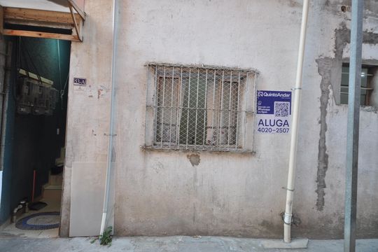 Fachada de casa para alugar com 1 quarto, 37m² em Jardim Flor de Maio, São Paulo