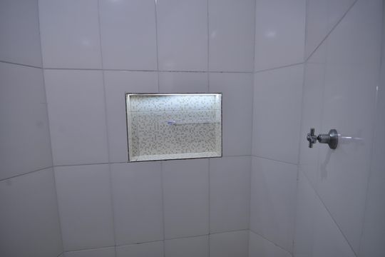 Banheiro de casa para alugar com 1 quarto, 37m² em Jardim Flor de Maio, São Paulo