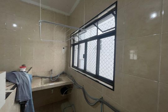 Cozinha e Área de Serviço de apartamento para alugar com 2 quartos, 60m² em Centro, São Vicente