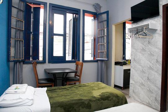 Casa à venda com 4 quartos, 200m² em Floresta, Porto Alegre
