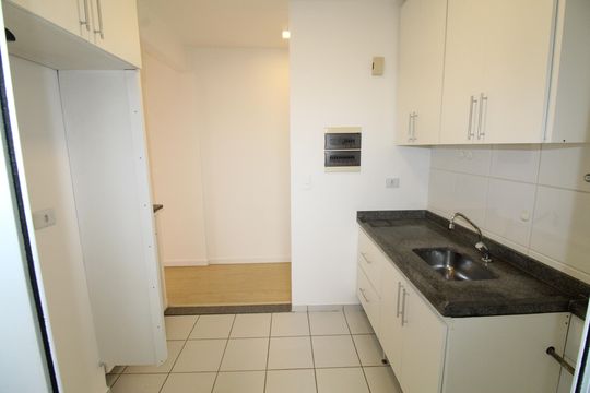 Cozinha de apartamento para alugar com 2 quartos, 63m² em Parque Residencial Aquarius, São José dos Campos