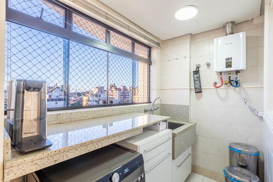 Área de serviço de apartamento à venda com 4 quartos, 150m² em Jardim Itu, Porto Alegre