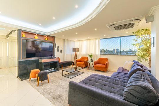 Apartamento à venda com 4 quartos, 150m² em Jardim Itu, Porto Alegre