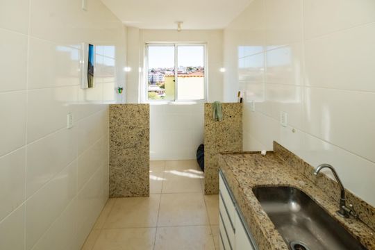 Cozinha de apartamento para alugar com 2 quartos, 100m² em Santa Monica, Belo Horizonte