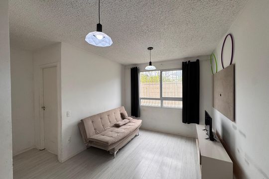 Sala de apartamento para alugar com 1 quarto, 42m² em Vargem Pequena, Rio de Janeiro