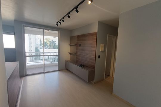 Sala de apartamento para alugar com 1 quarto, 39m² em Super Quadra Morumbi, São Paulo