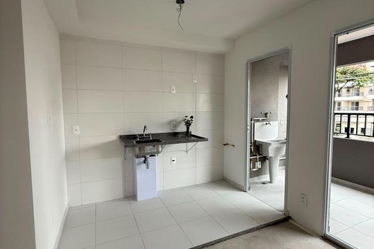 Cozinha de apartamento à venda com 2 quartos, 47m² em Vila Nair, São Paulo