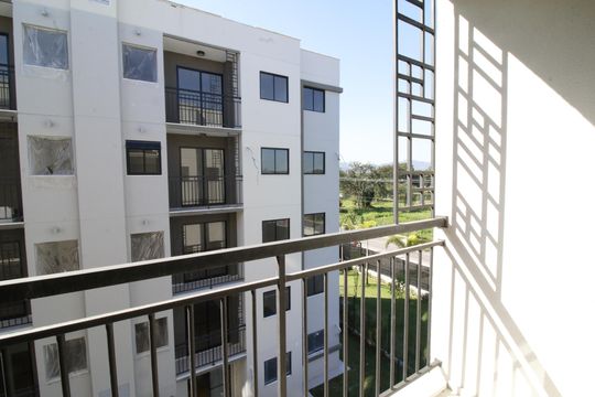 Varanda de apartamento à venda com 2 quartos, 48m² em Barra Olímpica, Rio de Janeiro