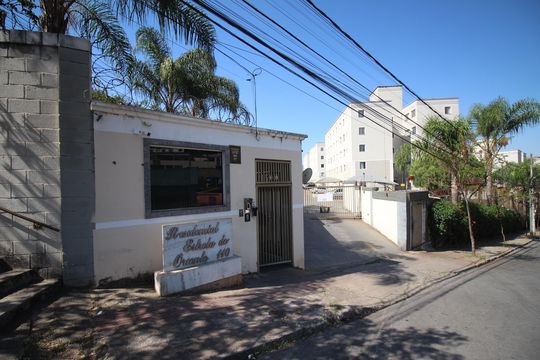 Fachada de apartamento para alugar com 2 quartos, 60m² em Olaria, Contagem