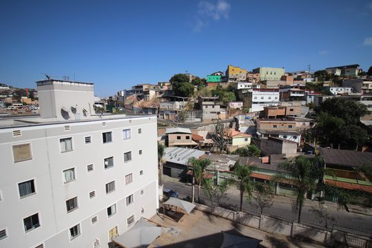 Vista de apartamento para alugar com 2 quartos, 60m² em Olaria, Contagem