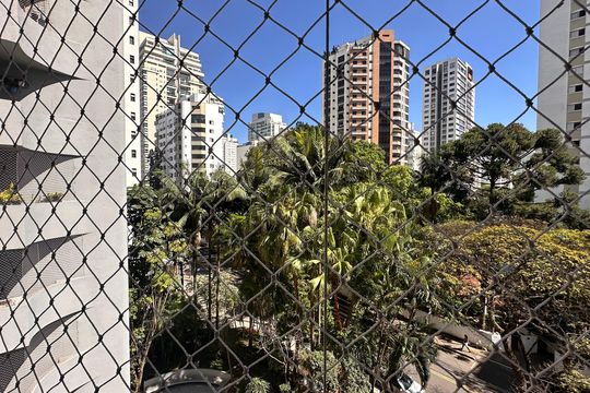 Apartamento para alugar com 3 quartos, 74m² em Campo Belo, São Paulo