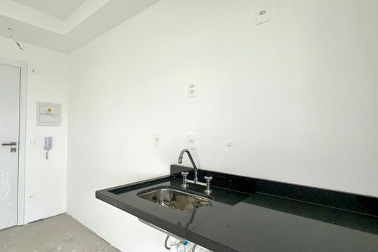 Cozinha de apartamento à venda com 2 quartos, 56m² em Vila Anglo Brasileira, São Paulo