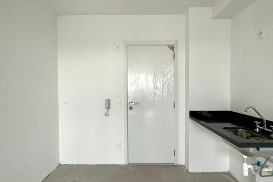 Cozinha de apartamento à venda com 1 quarto, 37m² em Vila Anglo Brasileira, São Paulo