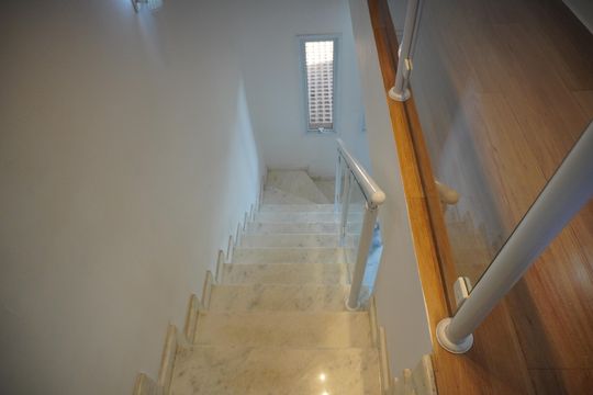 Piso Superior de casa de condomínio à venda com 2 quartos, 124m² em Jardim Rancho Alegre, Barueri