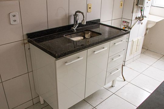 Cozinha de apartamento para alugar com 2 quartos, 52m² em Campo Grande, Rio de Janeiro
