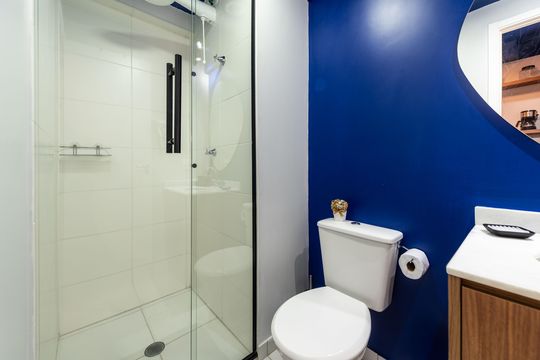 Banheiro de apartamento para alugar com 1 quarto, 25m² em Consolação, São Paulo