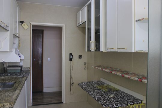 Cozinha de apartamento para alugar com 2 quartos, 62m² em Gopouva, Guarulhos