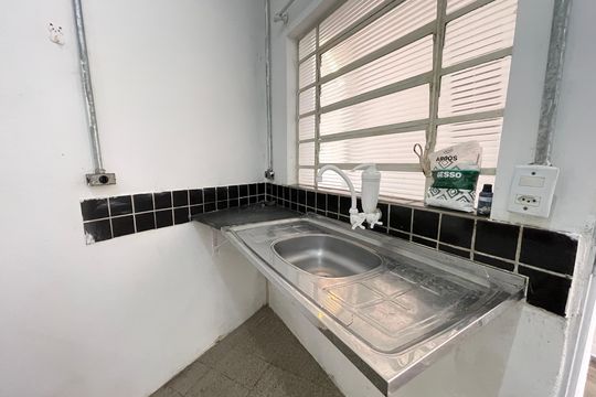 Studio de kitnet/studio para alugar com 1 quarto, 20m² em Jardim das Vertentes, São Paulo