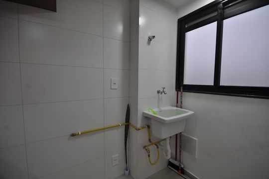 Área de Serviço de apartamento para alugar com 2 quartos, 43m² em Vila Gustavo, São Paulo