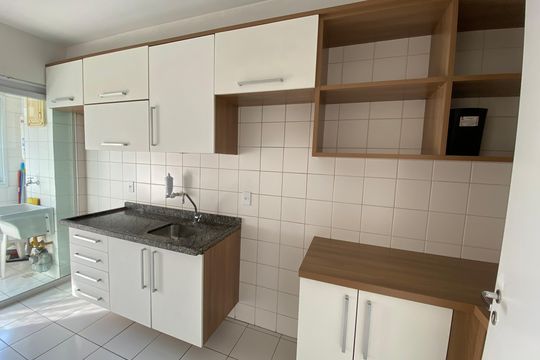 Cozinha de apartamento para alugar com 3 quartos, 68m² em Butantã, São Paulo