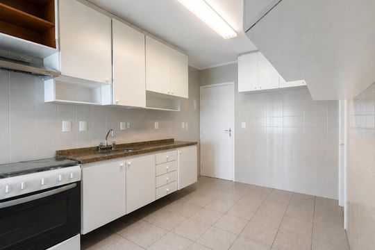 Cozinha de apartamento para alugar com 4 quartos, 172m² em Pompeia, São Paulo