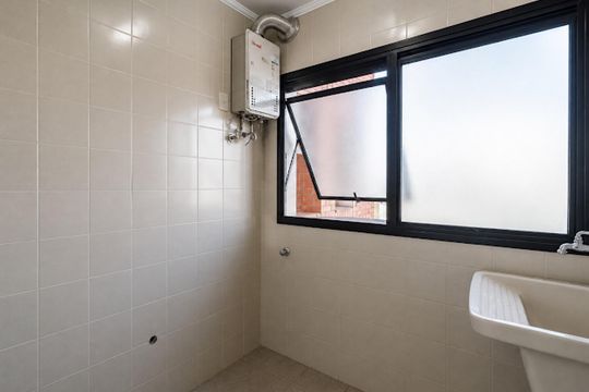 Área de serviço de apartamento para alugar com 4 quartos, 172m² em Pompeia, São Paulo