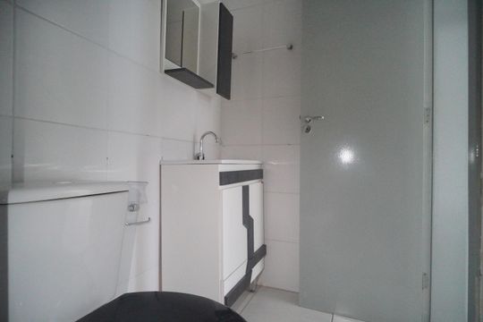 Banheiro de apartamento para alugar com 2 quartos, 54m² em Vila Nova, Novo Hamburgo