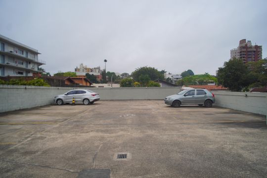 Garagem de apartamento para alugar com 2 quartos, 54m² em Vila Nova, Novo Hamburgo