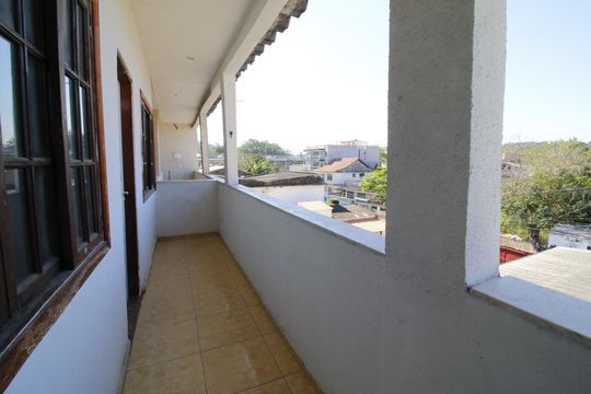 Varanda de casa para alugar com 2 quartos, 86m² em Curicica, Rio de Janeiro
