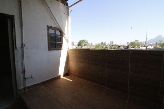 Área de Serviço de casa para alugar com 2 quartos, 86m² em Curicica, Rio de Janeiro